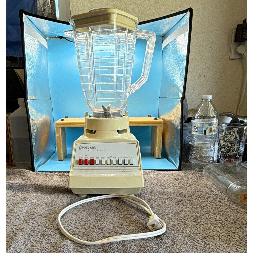 Osterizer Cycle Blend Electric Blender 5 Cup 375W Beige 10-Speed Pitcher Lid